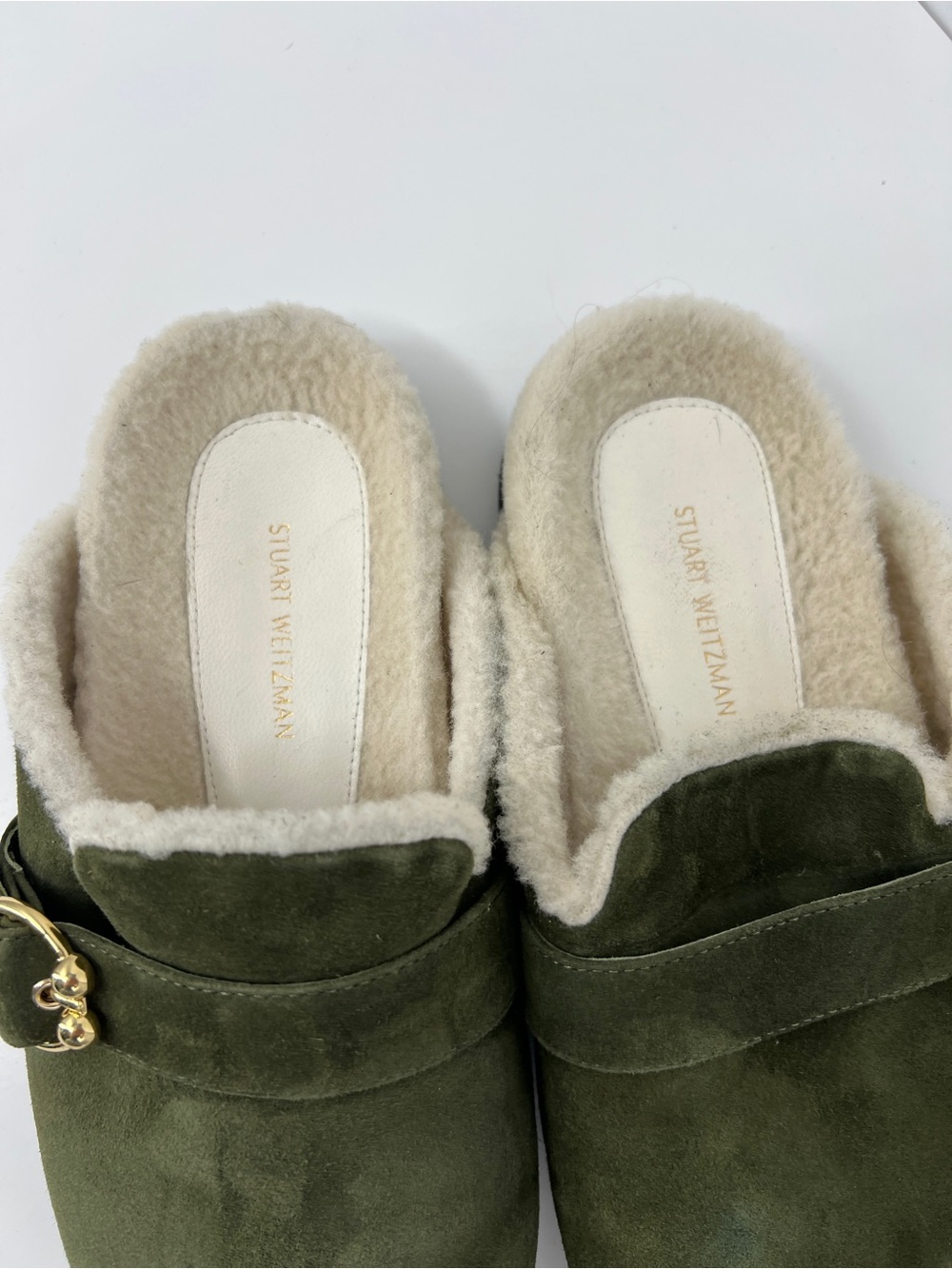 Stuart Weitzman Olive Green Suede Shearling-Trim Mules with Gold Ring - Picture 8 of 11